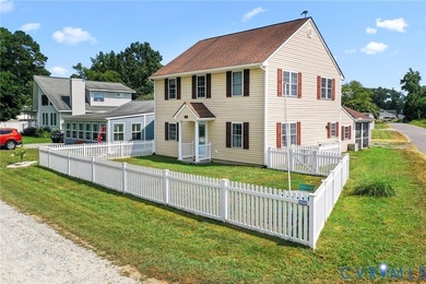 Welcome to this beautiful 1,843 sq ft traditional two-story - photo 30