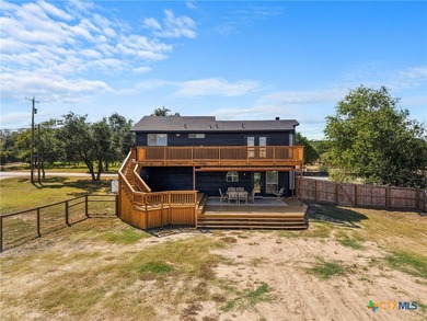 NEW ROOF (2025) and HVAC recently serviced! This spacious home - photo 30