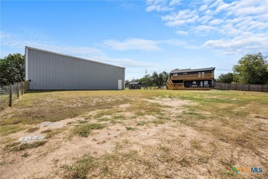 NEW ROOF (2025) and HVAC recently serviced! This spacious home - photo 34