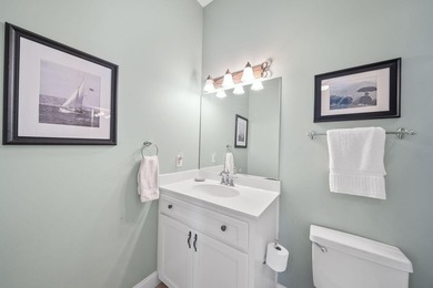 Steps from the iconic sugar-white sands of 30A, 39 Thyme blends - photo 35