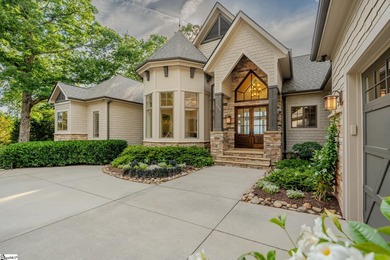 Some homes have a view. This one has a horizon. Sited on one of - photo 42