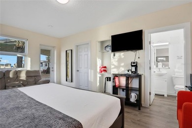 Welcome to a rare oceanfront commercial offering set directly - photo 6