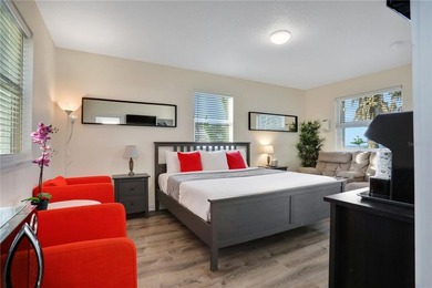 Welcome to a rare oceanfront commercial offering set directly - photo 8