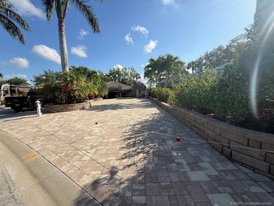 Discover the epitome of luxury living with this conveniently - photo 16