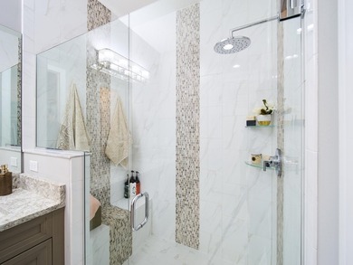 Upscale and designer-finished, this award-winning former model - photo 23