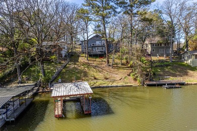 Lake Hamilton Home For Sale in Hot Springs National Park Arkansas