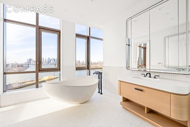 Triple Mint Luxury 2,659 square foot Penthouse 3 Bedroom - photo 8