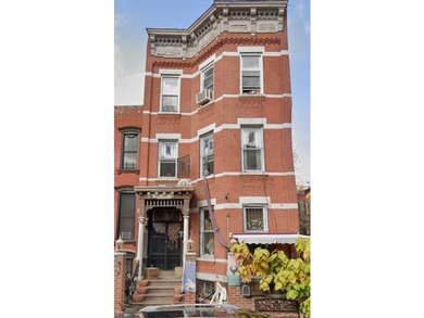 3 Family brownstone in prime Bed Stuy! Sale subject to court - photo 1