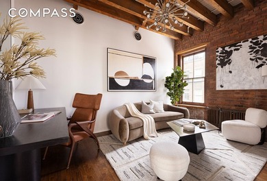 Welcome to this expansive 2,500+ square foot, 3-bedroom - photo 10