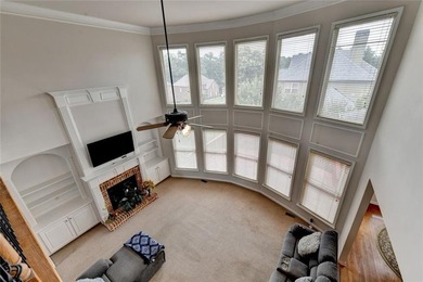Welcome to this beautifully designed 5-bedroom, 4-bathroom home - photo 43