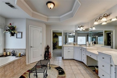 Welcome to this beautifully designed 5-bedroom, 4-bathroom home - photo 49
