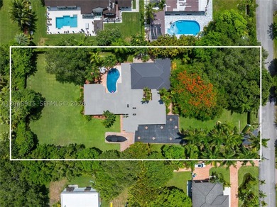 An exceptionally rare opportunity to own a gated estate on more - photo 1