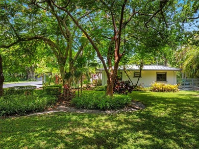 An exceptionally rare opportunity to own a gated estate on more - photo 3
