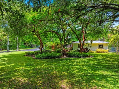 An exceptionally rare opportunity to own a gated estate on more - photo 4