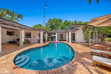 An exceptionally rare opportunity to own a gated estate on more - photo 7