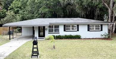 Stunning Fully Renovated Coastal Retreat with Intracoastal Views - photo 1