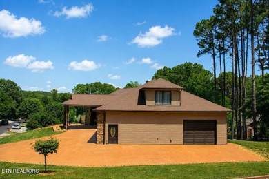 Why build when this stunning custom home already has everything - photo 4