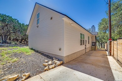 Rare opportunity to own a newer custom home in the Pebble Beach - photo 4