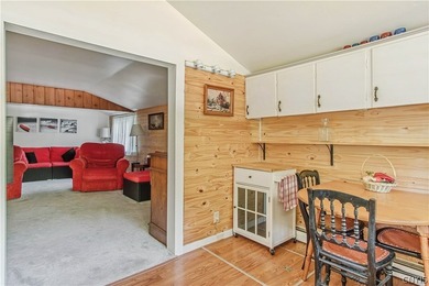 Come check out this charming and cozy 2-bedroom cottage just a - photo 12