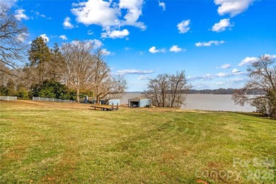 Discover the waterfront lifestyle you've been dreaming of with - photo 16