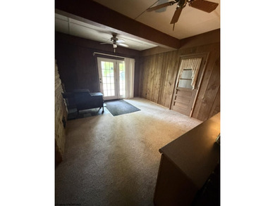 A country retreat property! 3-bedroom brick ranch home with - photo 16