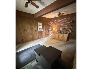 A country retreat property! 3-bedroom brick ranch home with - photo 17
