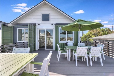 Welcome to Modern by the Sea/Green. You've never seen an - photo 20