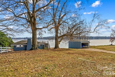 Discover the waterfront lifestyle you've been dreaming of with - photo 20