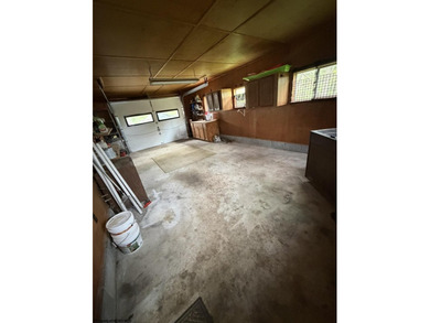 A country retreat property! 3-bedroom brick ranch home with - photo 20