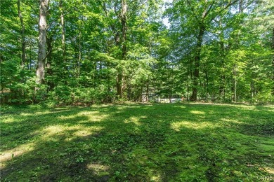 Come check out this charming and cozy 2-bedroom cottage just a - photo 24