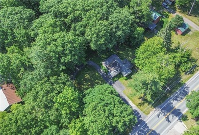 Come check out this charming and cozy 2-bedroom cottage just a - photo 27