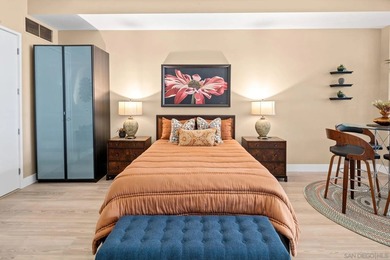 Welcome home to this stunningly renovated urban retreat at 350 W - photo 28