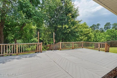 This well-maintained 6-year-old D.R. Horton Parker Plan in the - photo 32