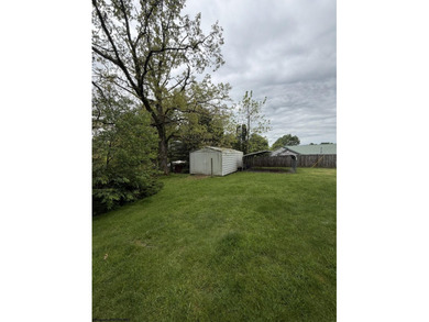 A country retreat property! 3-bedroom brick ranch home with - photo 34
