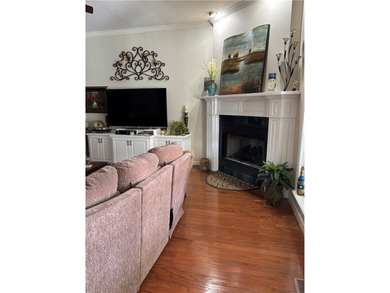 Discover your own private retreat in this elegant 4-bedroom - photo 38