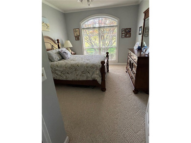 Discover your own private retreat in this elegant 4-bedroom - photo 42