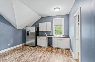 Located in Beaufort's highly regarded Hermitage neighborhood - photo 49