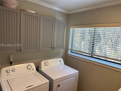 INVESTOR SPECIAL!! Nicely updated and well maintained 2BR/2.5BA - photo 6