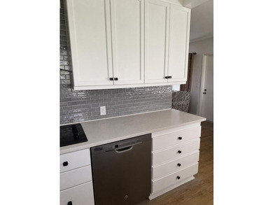 Beautiful first floor condo featuring an updated kitchen and - photo 5