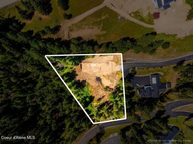 Tucked within the exclusive enclave of The Reserve in Coeur - photo 18
