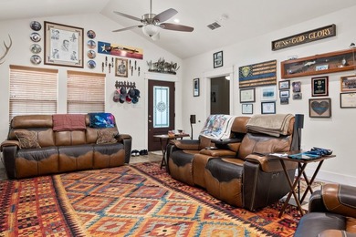 Beautiful One-Owner Coastal Retreat in Rockport/Lamar This - photo 4