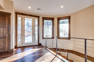 SELLER WILL ENTERTAIN ALL REASONABLE OFFERS. LAKEFRONT LUXURY - photo 14