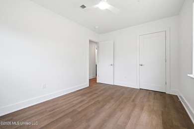 Welcome to your beautifully remodeled home in the highly - photo 21