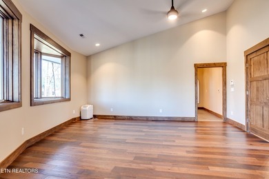 SELLER WILL ENTERTAIN ALL REASONABLE OFFERS. LAKEFRONT LUXURY - photo 29