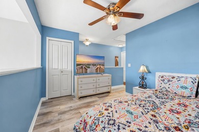 Welcome to this beautiful 3-bedroom, 2.5-bath condominium in the - photo 30