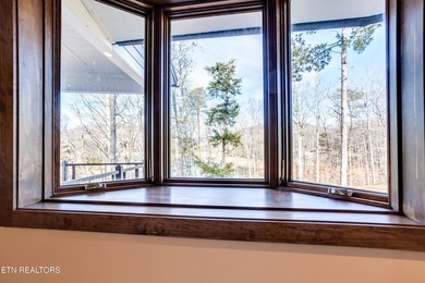 SELLER WILL ENTERTAIN ALL REASONABLE OFFERS. LAKEFRONT LUXURY - photo 30