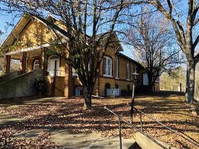 Step back in time with this unique 1930s architectural gem - photo 2