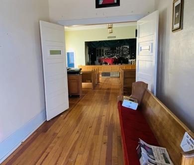 Step back in time with this unique 1930s architectural gem - photo 5