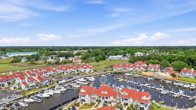 Welcome to this beautiful 3-bedroom, 2.5-bath condominium in the - photo 36