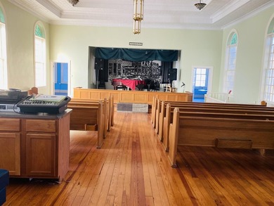 Step back in time with this unique 1930s architectural gem - photo 7